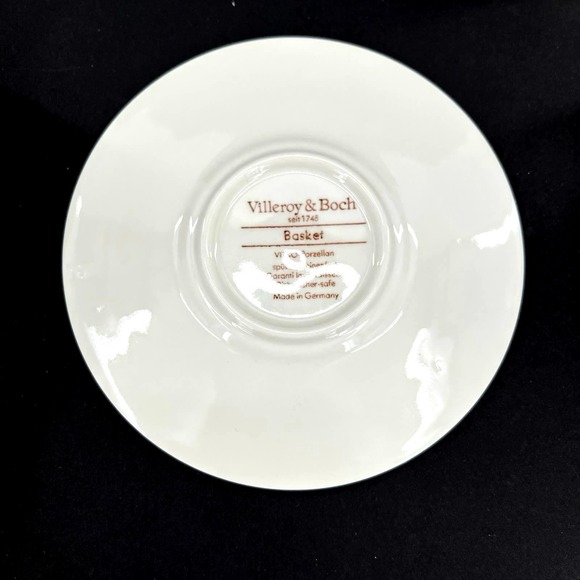 Villeroy & Boch Basket Creamer Green Lattice Yellow Rim. - Picture 4 of 7